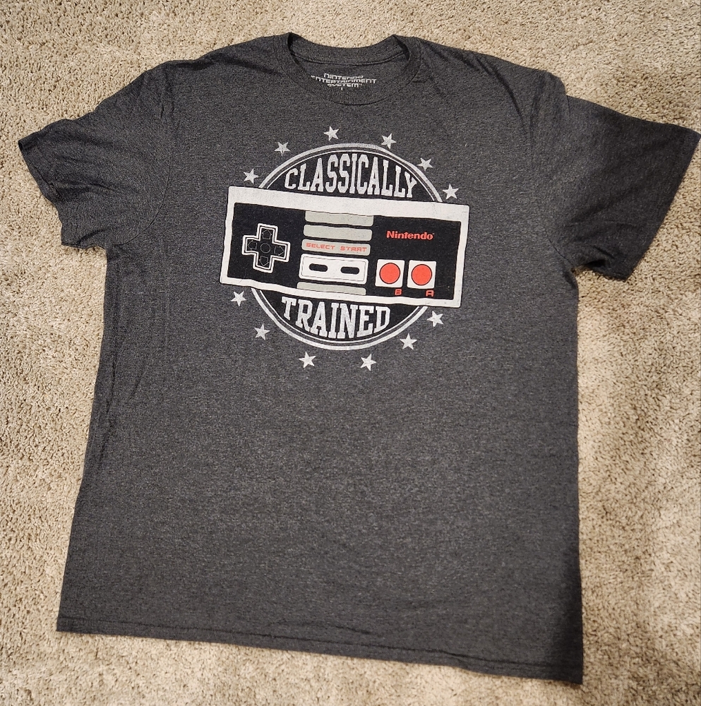 👕T-Shirt Sale!👕 Nintendo Classically Trained Gray T-Shirt